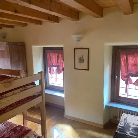 Apartment Maison Malherbes Aosta